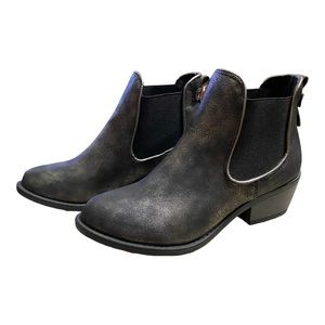 Soda Chelsea Ankle Boots 7 1/2